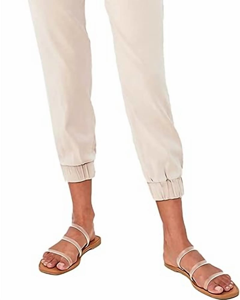 Front of a model wearing a size XL Pocket Jogger in Tan in Tan by Bella Dahl. | dia_product_style_image_id:346000